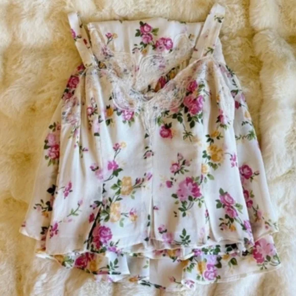 Reformation Sarita Two Piece In Posy, brand new without tags. - Picture 10 of 11